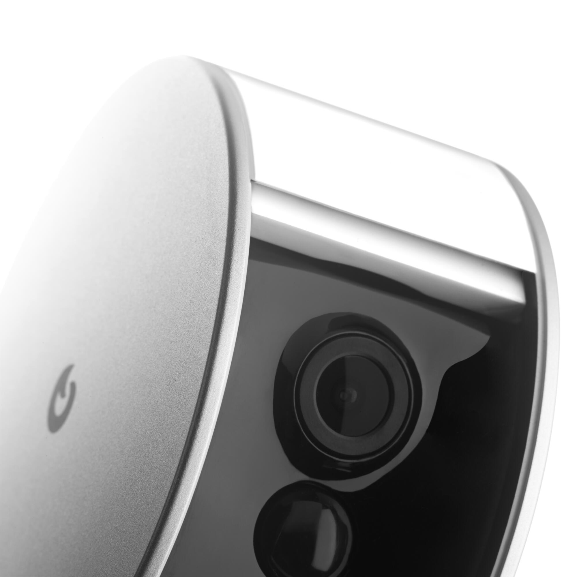 Photographie professionnelle en gros plan d'un dispositif connecté ou d'une caméra de sécurité au design métallique. Image réalisée par Studio ZE, photographe d'objet technologique et de domotique à Toulouse.